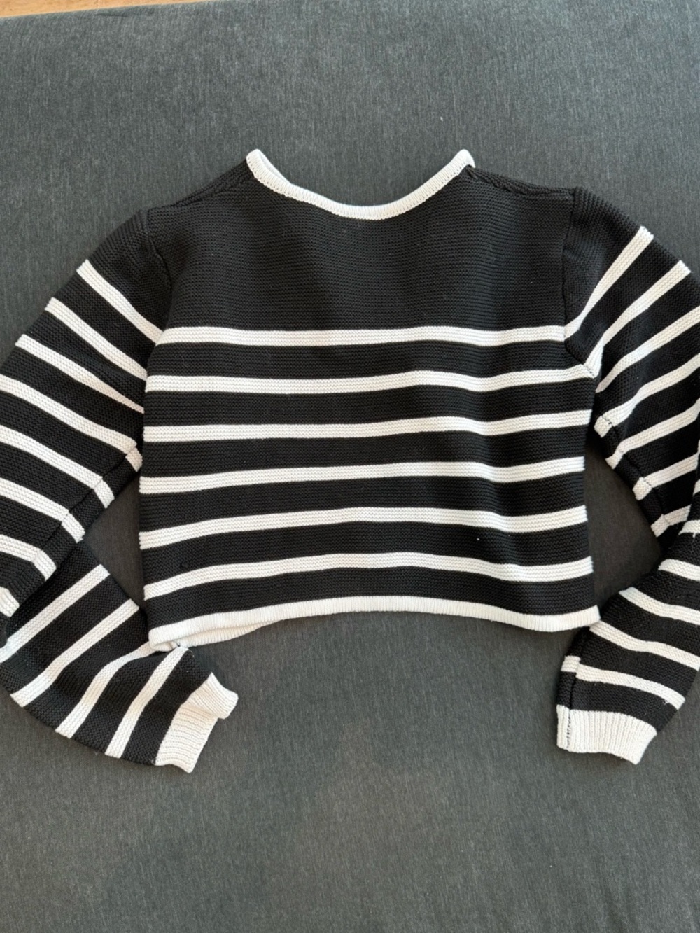 Commense Black and White Striped Cropped Cardigan - Picture 2 of 4